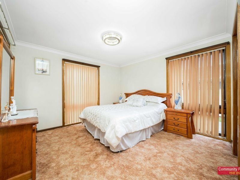 6 Hillview Parade, Lurnea NSW 2170