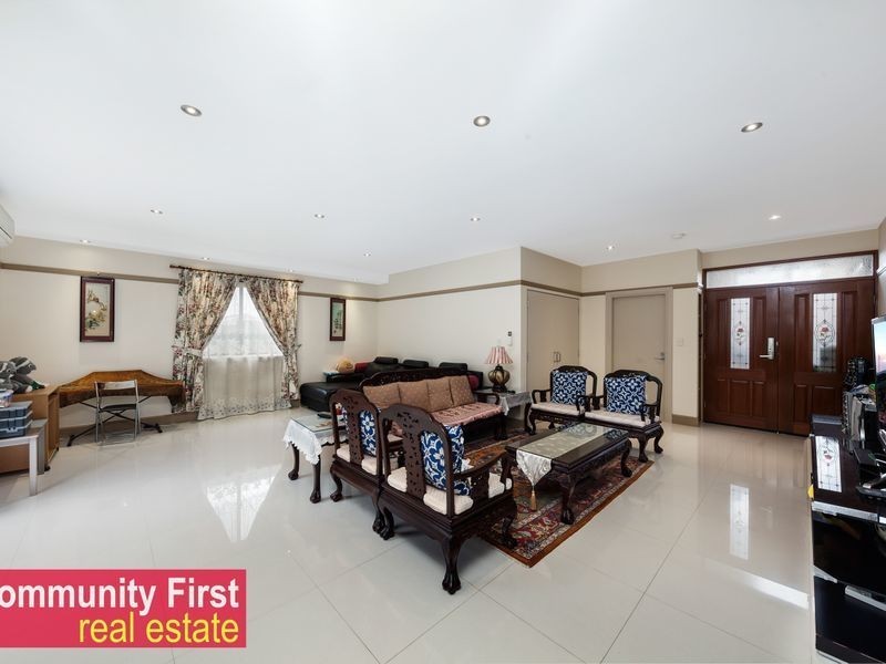 33 West Street, Lurnea NSW 2170