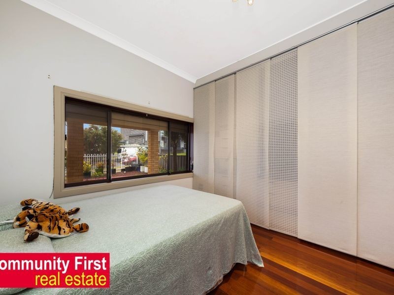 33 West Street, Lurnea NSW 2170
