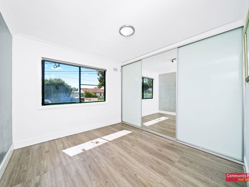 12 Dundee Street, Sadleir NSW 2168