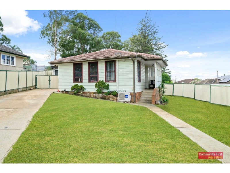 3 Warrigo Street, Sadleir NSW 2168