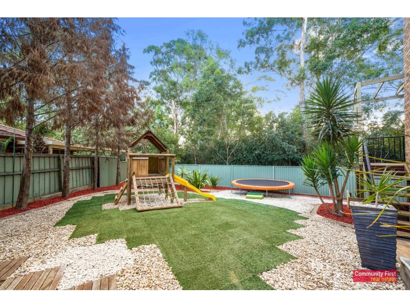 6 Heysen Place, Casula NSW 2170