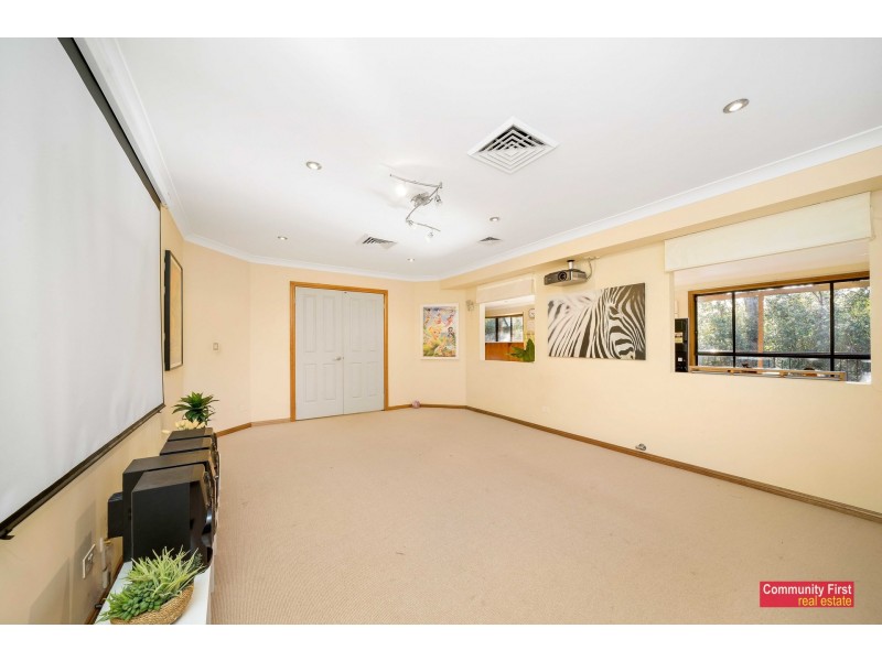 6 Heysen Place, Casula NSW 2170