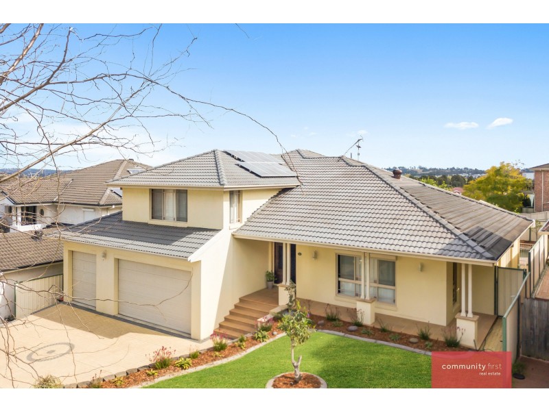 30 Lindeman Crescent, Green Valley NSW 2168