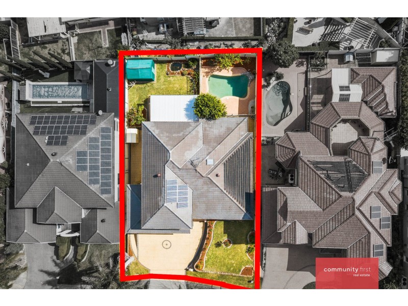 30 Lindeman Crescent, Green Valley NSW 2168