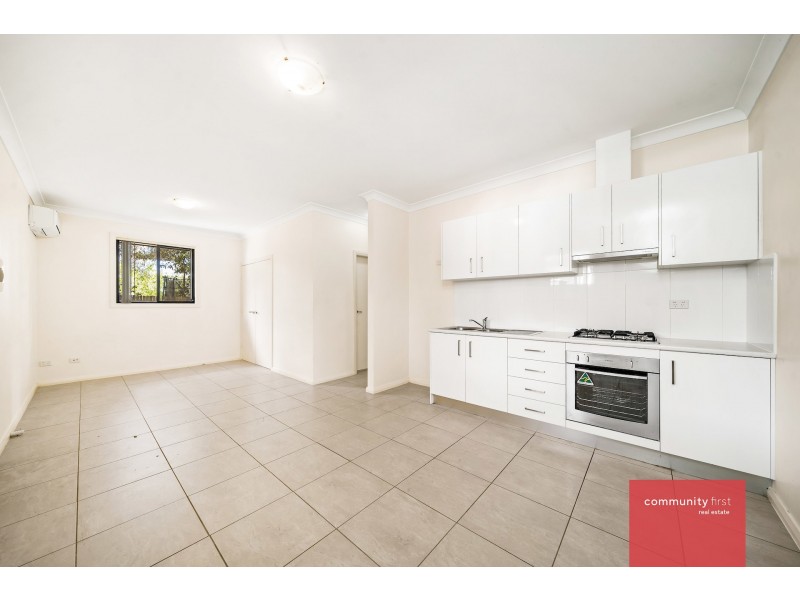 33 Nicholls Street, Warwick Farm NSW 2170