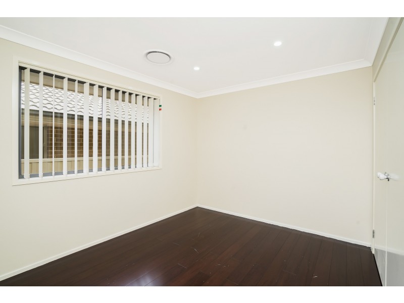 30 Melrose Street, Middleton Grange NSW 2171