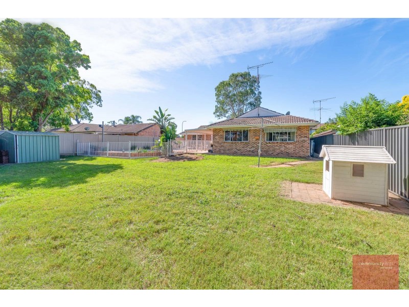 8 Caroline Chisholm Drive, Camden South NSW 2570