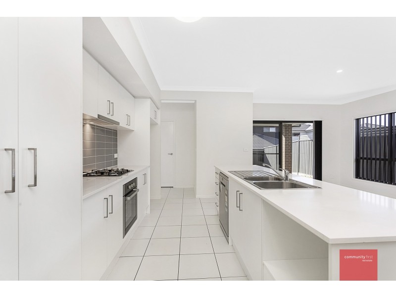 10 Steward Drive, Oran Park NSW 2570