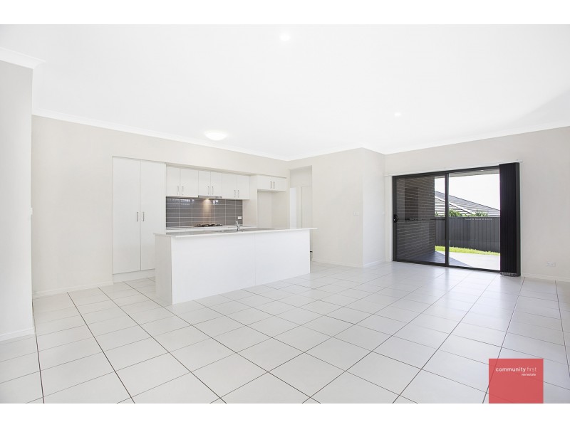 10 Steward Drive, Oran Park NSW 2570