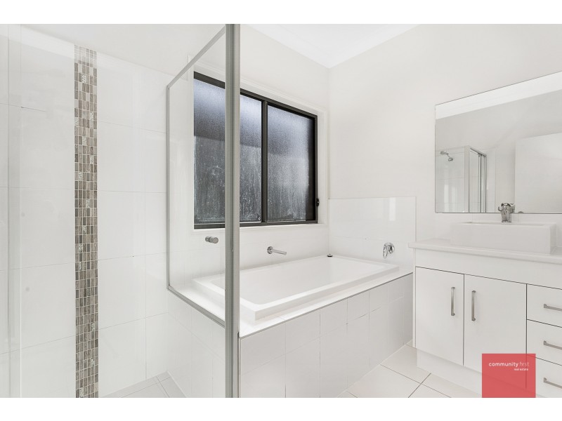 10 Steward Drive, Oran Park NSW 2570