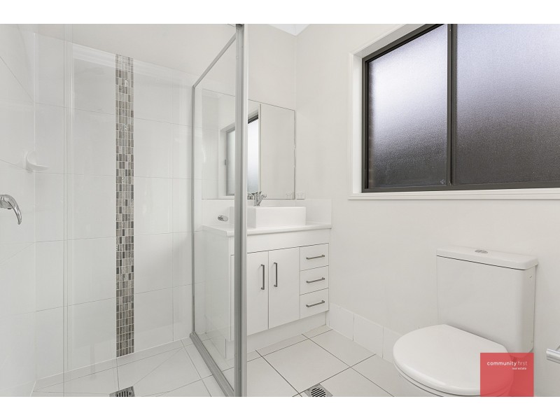 10 Steward Drive, Oran Park NSW 2570