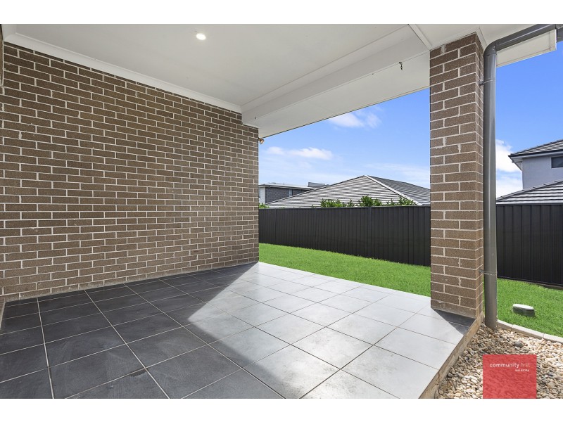 10 Steward Drive, Oran Park NSW 2570