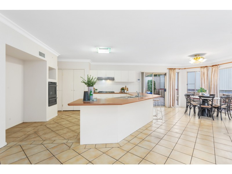 2 Michelago Circuit, Prestons NSW 2170