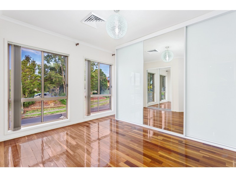 2 Michelago Circuit, Prestons NSW 2170