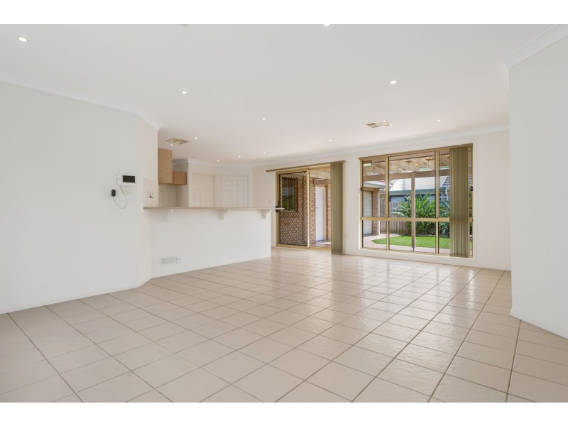 23 Strzlecki Drive, Horningsea Park NSW 2171