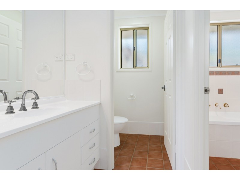 23 Strzlecki Drive, Horningsea Park NSW 2171