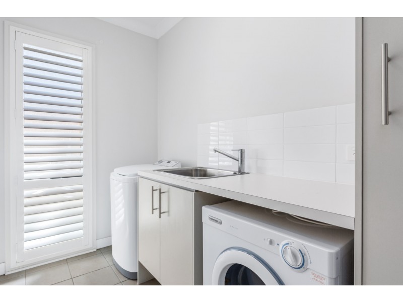 4 Baker Way, Elderslie NSW 2570