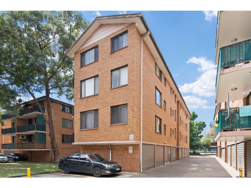 64/132 Moore Street, Liverpool NSW 2170
