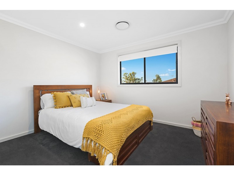 25 Brooklime Crescent, Denham Court NSW 2565