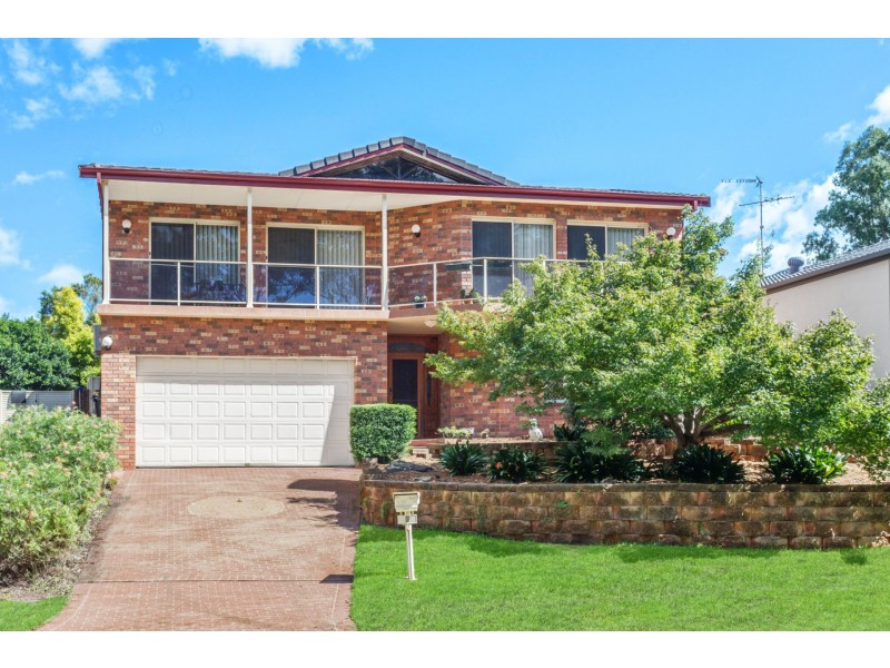 8 Niland Way, Casula NSW 2170