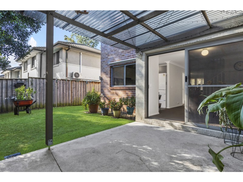 12 Bellona Terrace, Glenfield NSW 2167