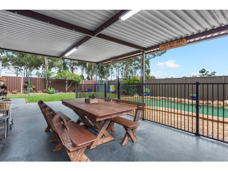 2 Baguette Close, Casula NSW 2170
