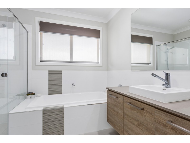 8 Passiflora Avenue, Denham Court NSW 2565