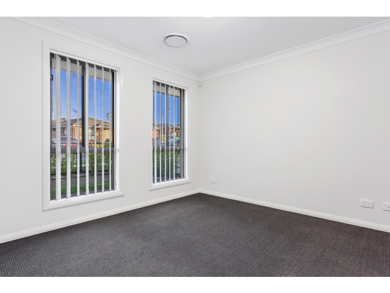 54 Wheatley Drive, Airds NSW 2560