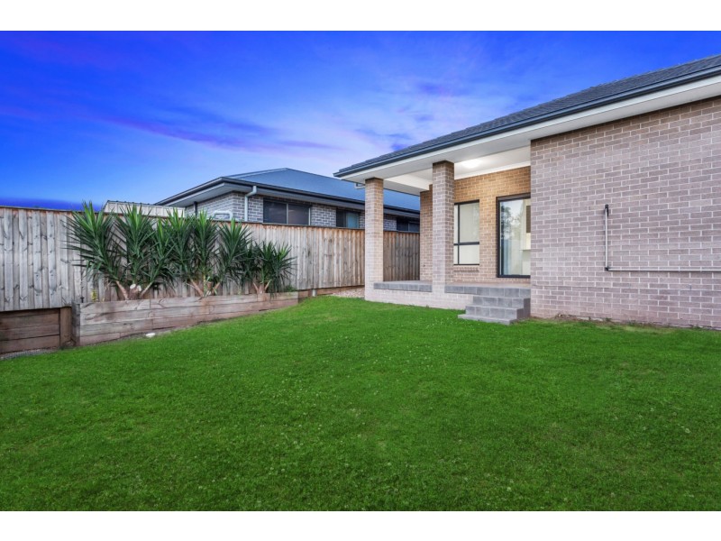 54 Wheatley Drive, Airds NSW 2560