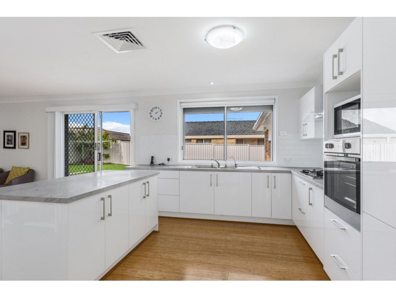 2 Fantail Place, Green Valley NSW 2168