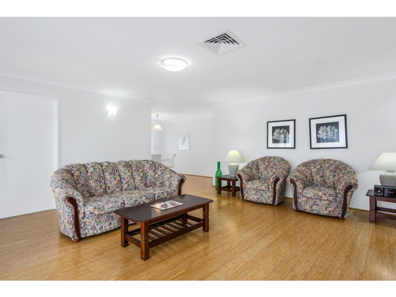 2 Fantail Place, Green Valley NSW 2168