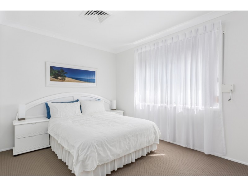 2 Fantail Place, Green Valley NSW 2168