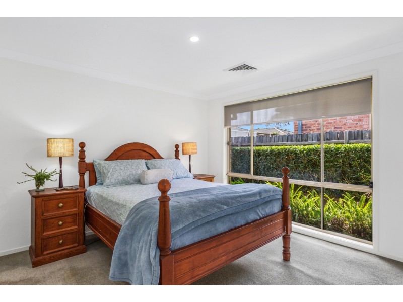 17 Balala Court, Wattle Grove NSW 2173