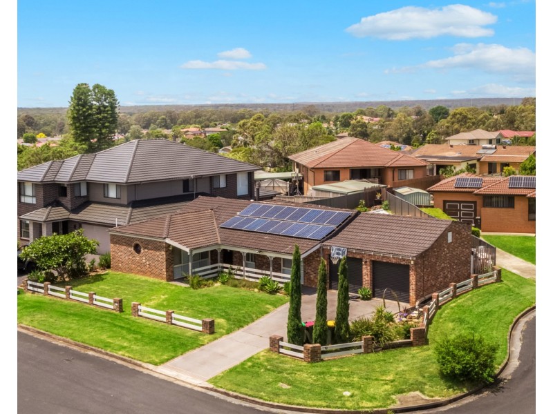 10 Yule Place, Glenfield NSW 2167