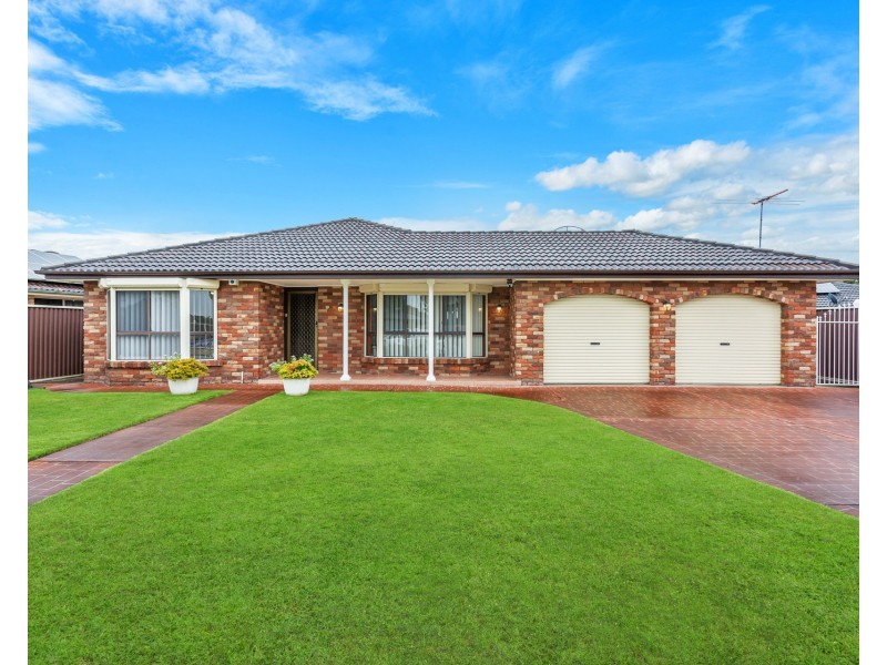 19 Mulligan Street, Bossley Park NSW 2176