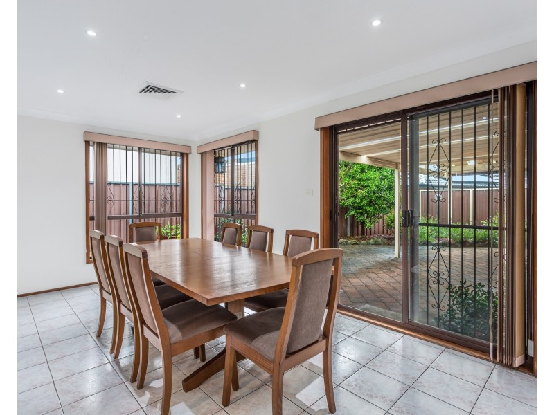 19 Mulligan Street, Bossley Park NSW 2176