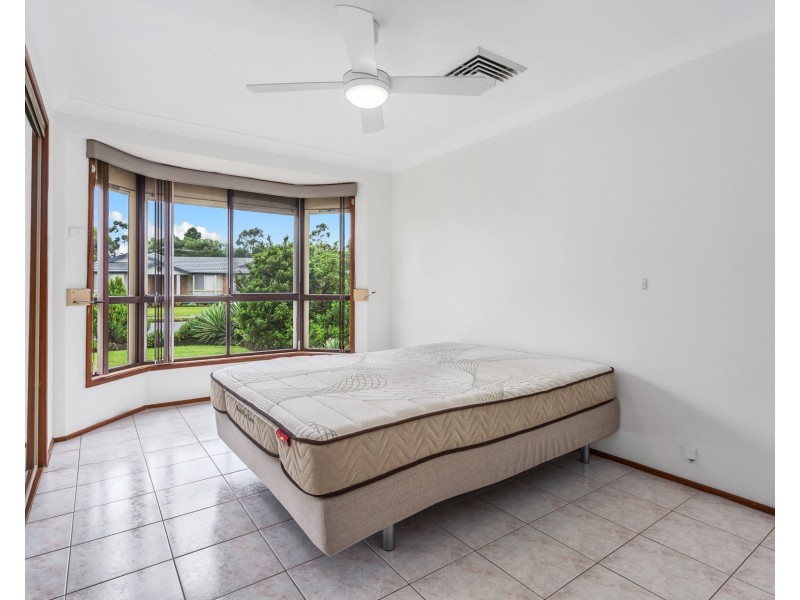 19 Mulligan Street, Bossley Park NSW 2176