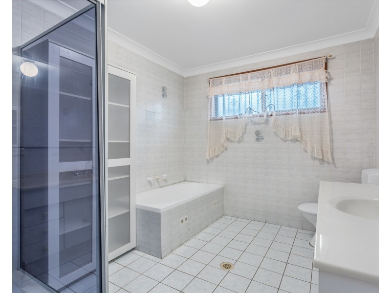 19 Mulligan Street, Bossley Park NSW 2176