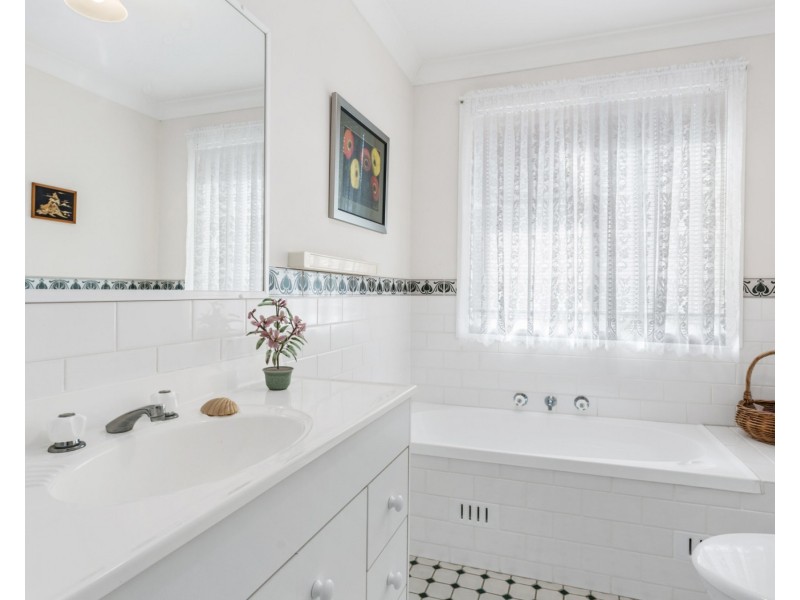 40a Castlewood Avenue, Woolooware NSW 2230