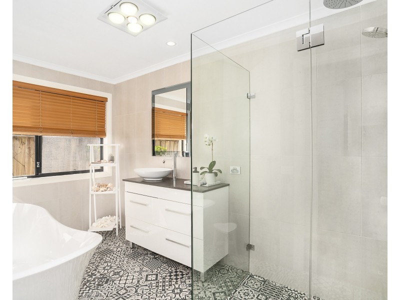 7 San Marino Drive, Prestons NSW 2170