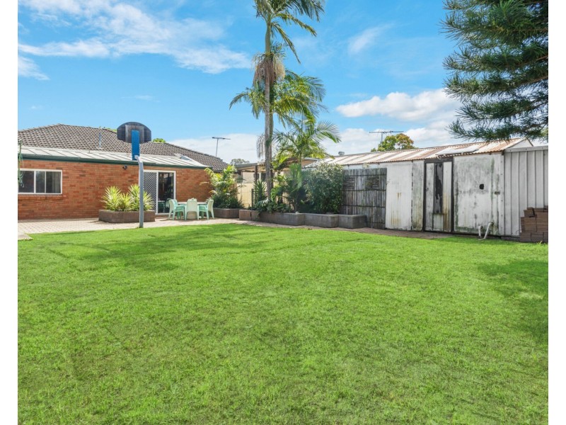 19 Weir Crescent, Lurnea NSW 2170