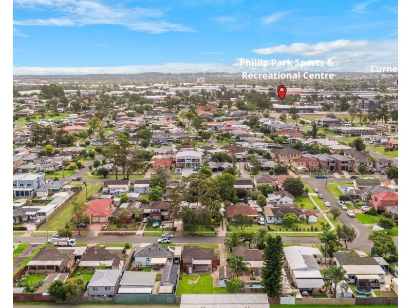 19 Weir Crescent, Lurnea NSW 2170