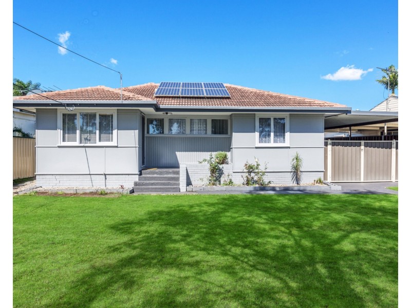 10 Sullivan Avenue, Lurnea NSW 2170