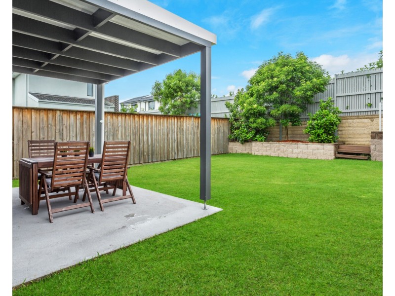 82 Hennessy Avenue, Moorebank NSW 2170