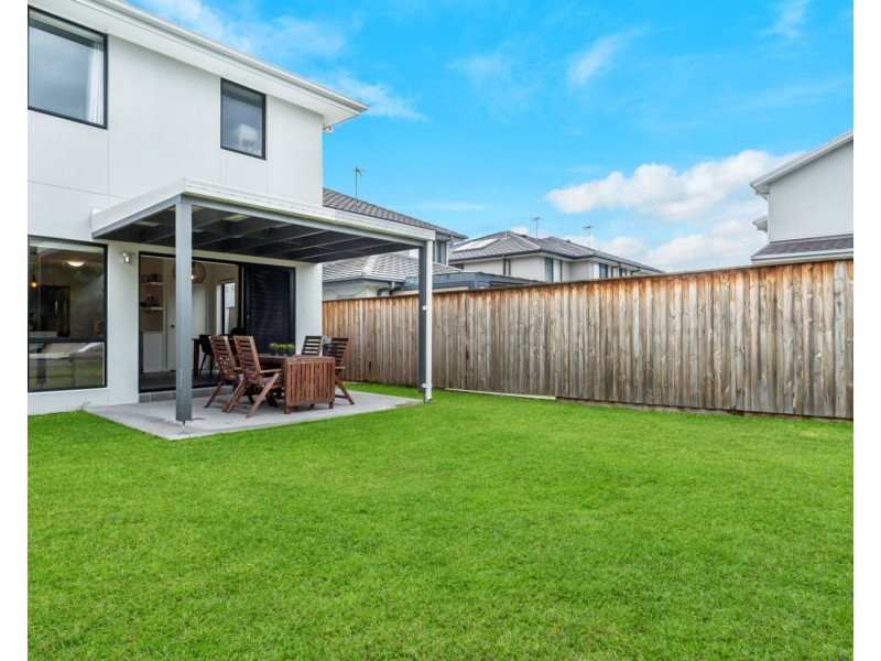 82 Hennessy Avenue, Moorebank NSW 2170