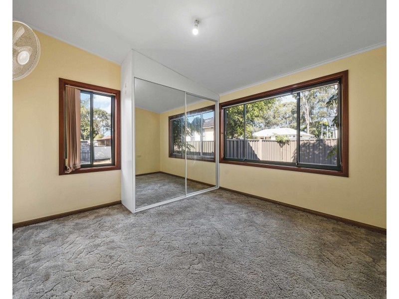 16 Wendouree Street, Busby NSW 2168