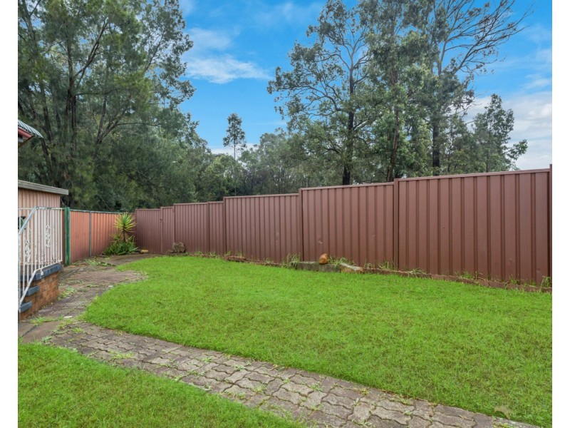 30 Parma Crescent, St Helens Park NSW 2560