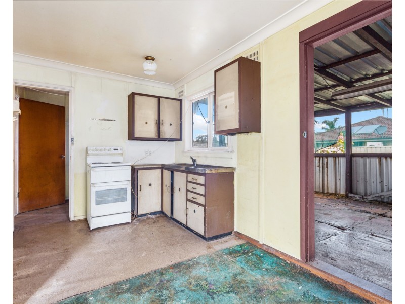6 Opal Place, Cartwright NSW 2168