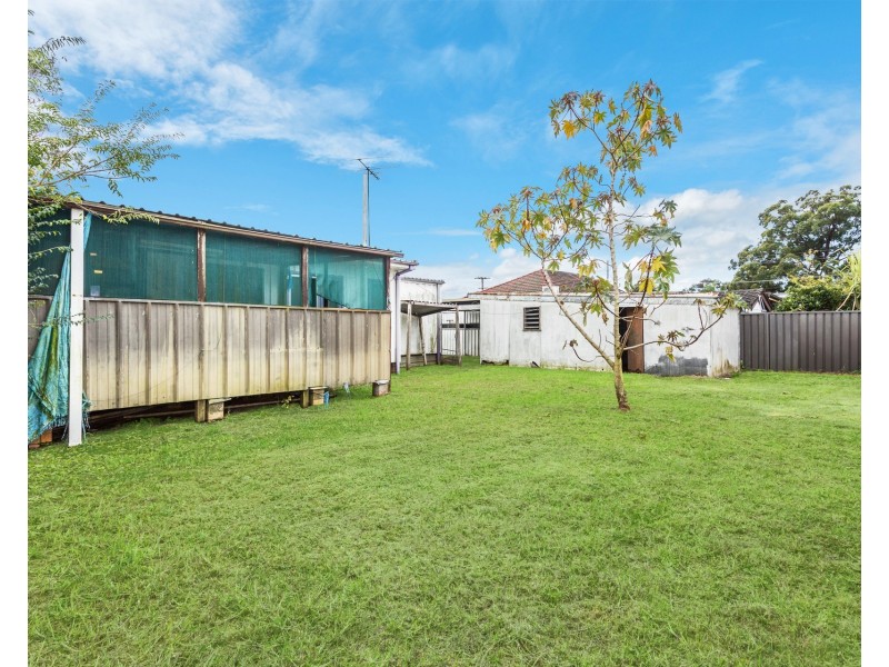 6 Opal Place, Cartwright NSW 2168